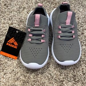 NWT RBX size 9T stretch sneakers